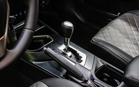 Toyota RAV4, 2016 год, 2 249 000 рублей, 23 фотография