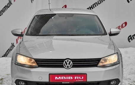 Volkswagen Jetta VI, 2013 год, 925 000 рублей, 2 фотография