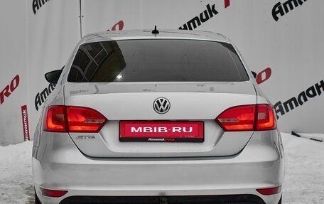 Volkswagen Jetta VI, 2013 год, 925 000 рублей, 5 фотография