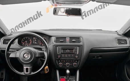 Volkswagen Jetta VI, 2013 год, 925 000 рублей, 10 фотография