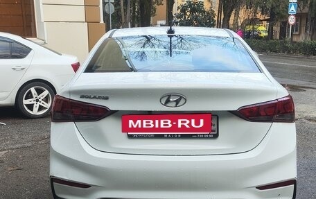 Hyundai Solaris II рестайлинг, 2017 год, 800 000 рублей, 2 фотография