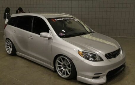 Toyota Matrix, 2002 год, 630 000 рублей, 2 фотография