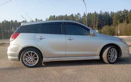 Toyota Matrix, 2002 год, 630 000 рублей, 5 фотография