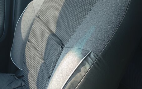 Toyota Matrix, 2002 год, 630 000 рублей, 13 фотография