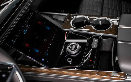 Cadillac Escalade V, 2025 год, 24 197 876 рублей, 14 фотография