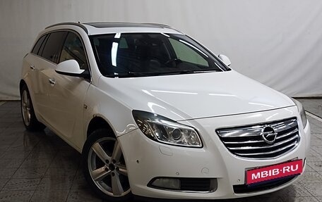 Opel Insignia II рестайлинг, 2010 год, 690 000 рублей, 2 фотография