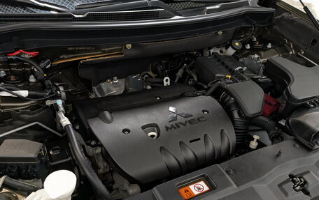 Mitsubishi Outlander III рестайлинг 3, 2019 год, 2 200 000 рублей, 9 фотография