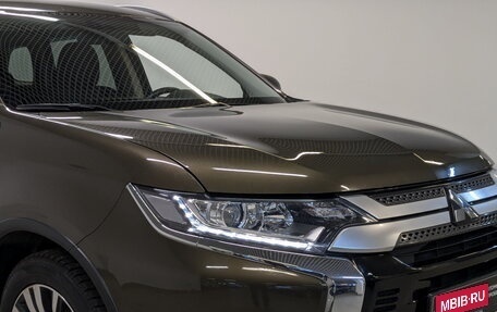 Mitsubishi Outlander III рестайлинг 3, 2019 год, 2 200 000 рублей, 25 фотография