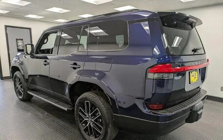 Lexus GX, 2024 год, 13 700 000 рублей, 3 фотография