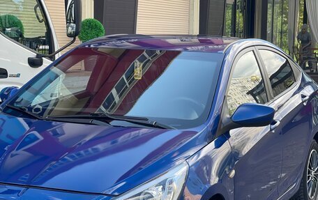 Hyundai Solaris II рестайлинг, 2011 год, 437 000 рублей, 4 фотография