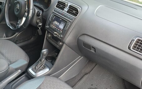 Volkswagen Polo VI (EU Market), 2019 год, 1 300 000 рублей, 15 фотография