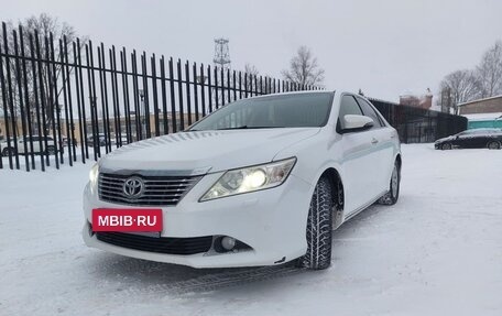 Toyota Camry, 2012 год, 1 650 000 рублей, 3 фотография