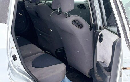 Honda Fit III, 2003 год, 258 000 рублей, 9 фотография