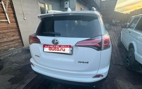 Toyota RAV4, 2018 год, 2 550 000 рублей, 8 фотография