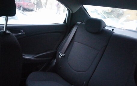 Hyundai Solaris II рестайлинг, 2016 год, 800 000 рублей, 9 фотография