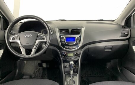 Hyundai Solaris II рестайлинг, 2012 год, 824 000 рублей, 7 фотография