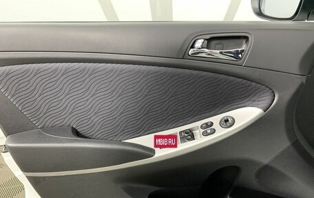 Hyundai Solaris II рестайлинг, 2012 год, 824 000 рублей, 8 фотография