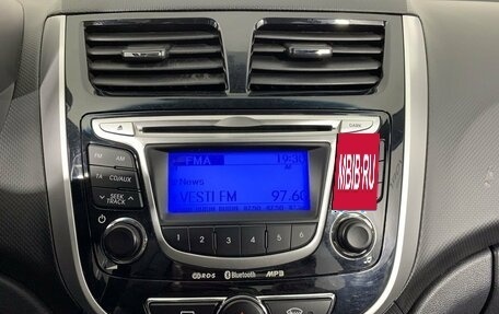 Hyundai Solaris II рестайлинг, 2012 год, 824 000 рублей, 12 фотография