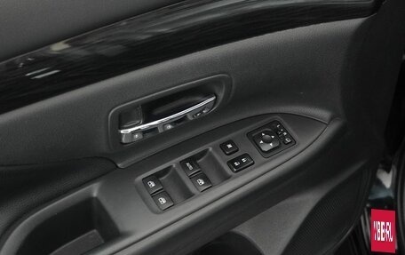 Mitsubishi Outlander III рестайлинг 3, 2016 год, 1 550 000 рублей, 15 фотография