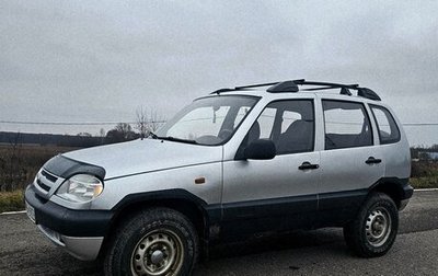 Chevrolet Niva I рестайлинг, 2003 год, 260 000 рублей, 1 фотография