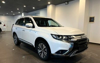 Mitsubishi Outlander III рестайлинг 3, 2019 год, 2 890 000 рублей, 1 фотография