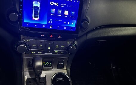 Toyota Highlander III, 2012 год, 2 050 000 рублей, 5 фотография