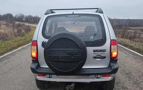 Chevrolet Niva I рестайлинг, 2003 год, 260 000 рублей, 3 фотография