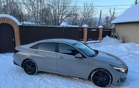 Hyundai Elantra, 2021 год, 2 100 000 рублей, 5 фотография
