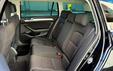 Volkswagen Passat B8 рестайлинг, 2018 год, 1 989 000 рублей, 9 фотография