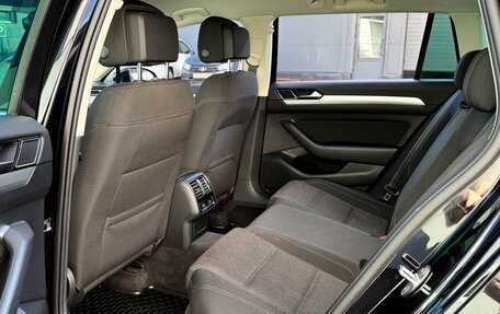 Volkswagen Passat B8 рестайлинг, 2018 год, 1 989 000 рублей, 11 фотография