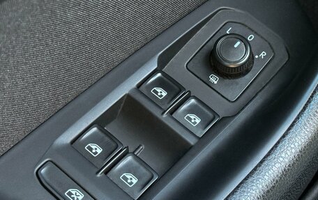 Volkswagen Passat B8 рестайлинг, 2018 год, 1 989 000 рублей, 13 фотография