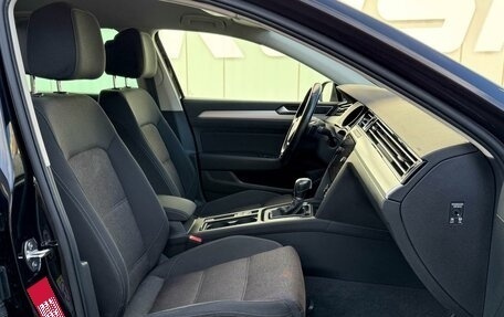 Volkswagen Passat B8 рестайлинг, 2018 год, 1 989 000 рублей, 8 фотография