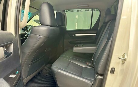 Toyota Hilux VIII, 2015 год, 2 979 900 рублей, 9 фотография