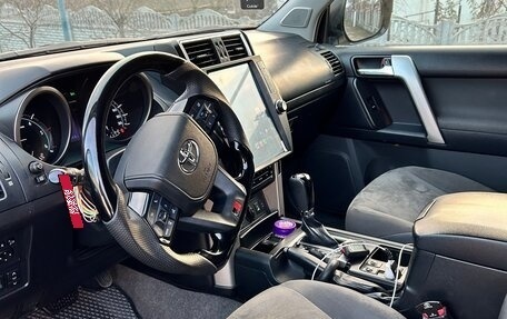 Toyota Land Cruiser Prado 150 рестайлинг 2, 2011 год, 2 800 000 рублей, 3 фотография