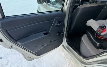 Renault Logan I, 2015 год, 600 000 рублей, 10 фотография