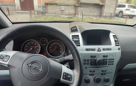 Opel Zafira B, 2010 год, 600 000 рублей, 5 фотография