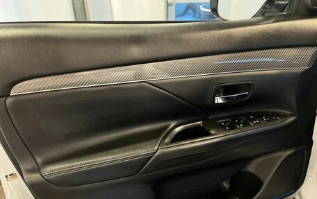 Mitsubishi Outlander III рестайлинг 3, 2019 год, 2 890 000 рублей, 18 фотография