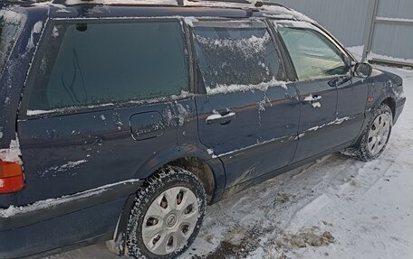 Volkswagen Passat B4, 1993 год, 320 000 рублей, 4 фотография