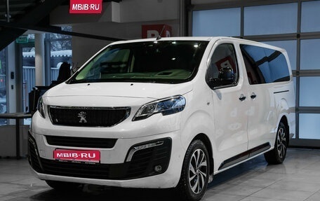 Peugeot Traveller I, 2018 год, 3 650 000 рублей, 1 фотография