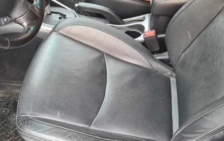 Mitsubishi Outlander III рестайлинг 3, 2011 год, 1 350 000 рублей, 10 фотография