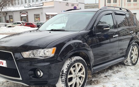 Mitsubishi Outlander III рестайлинг 3, 2011 год, 1 350 000 рублей, 7 фотография