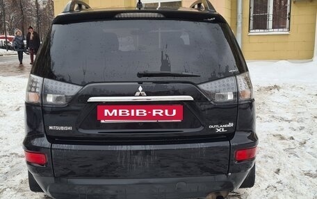 Mitsubishi Outlander III рестайлинг 3, 2011 год, 1 350 000 рублей, 3 фотография