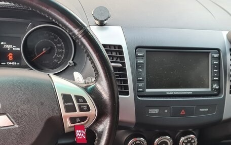 Mitsubishi Outlander III рестайлинг 3, 2011 год, 1 350 000 рублей, 11 фотография