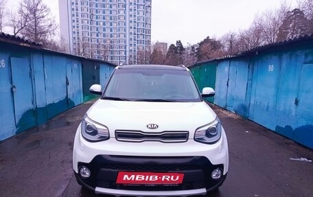 KIA Soul II рестайлинг, 2018 год, 2 300 000 рублей, 3 фотография