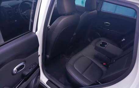 KIA Soul II рестайлинг, 2018 год, 2 300 000 рублей, 10 фотография