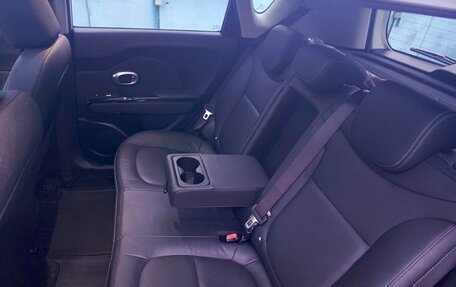 KIA Soul II рестайлинг, 2018 год, 2 300 000 рублей, 17 фотография