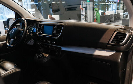 Peugeot Traveller I, 2018 год, 3 650 000 рублей, 7 фотография