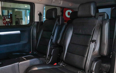 Peugeot Traveller I, 2018 год, 3 650 000 рублей, 10 фотография