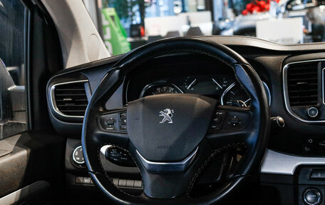 Peugeot Traveller I, 2018 год, 3 650 000 рублей, 16 фотография