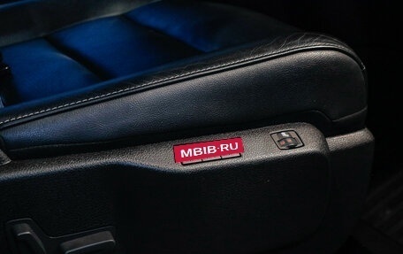 Peugeot Traveller I, 2018 год, 3 650 000 рублей, 8 фотография